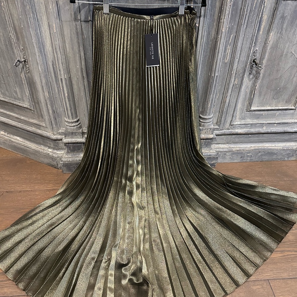 Luxe Green Pleated Maxi Skirt for Cocktail Nights #prom #cocktail #evening